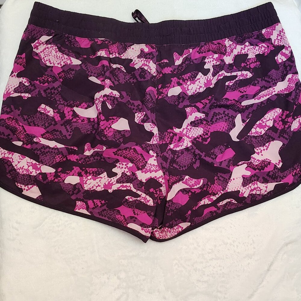 Womens Reebok Purple Camo Running Shorts Size XL Athletic Workout Gym Curvy Girl - Picture 4 of 6